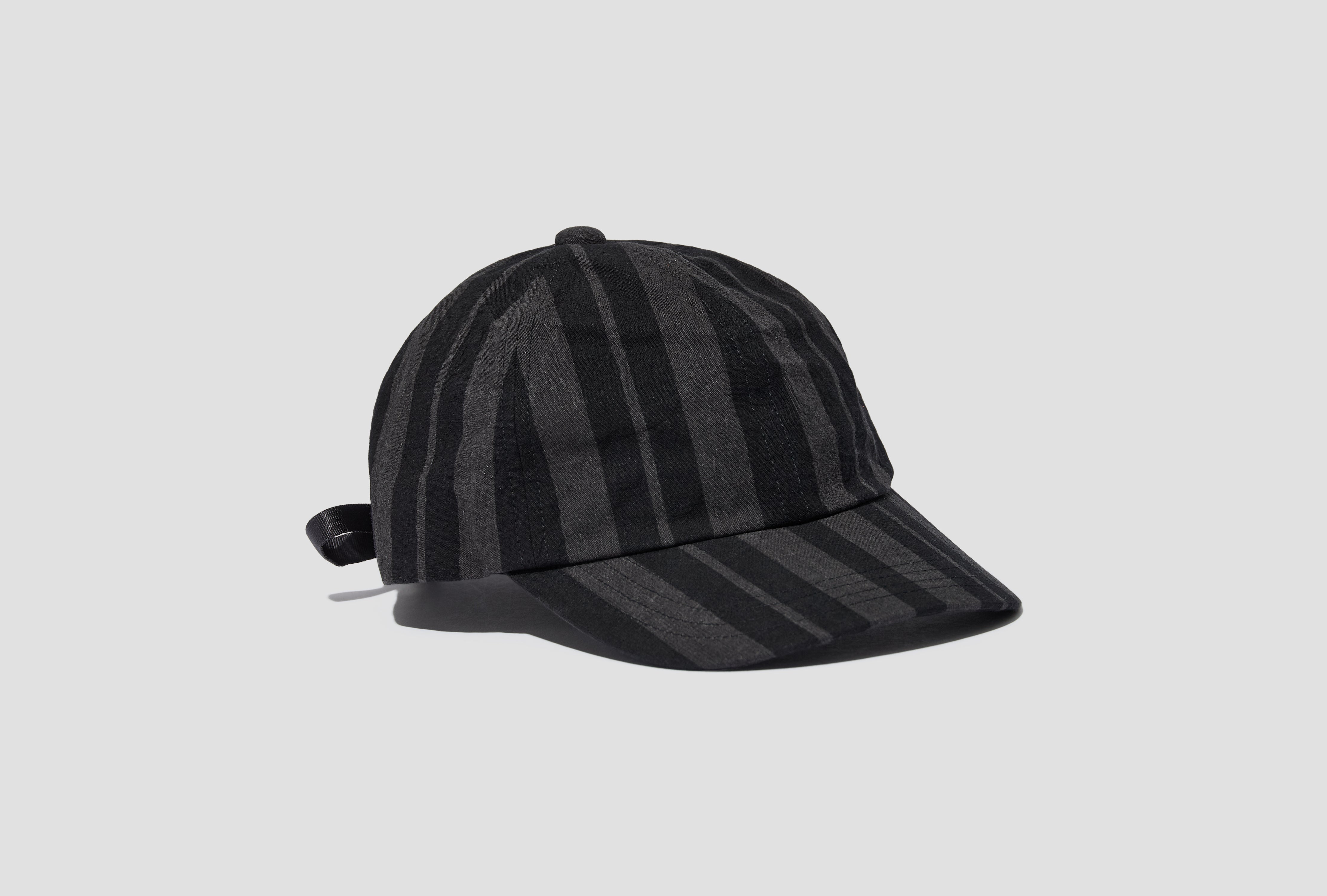 DEEP CAP - GREY THEATRE WAX R21C3