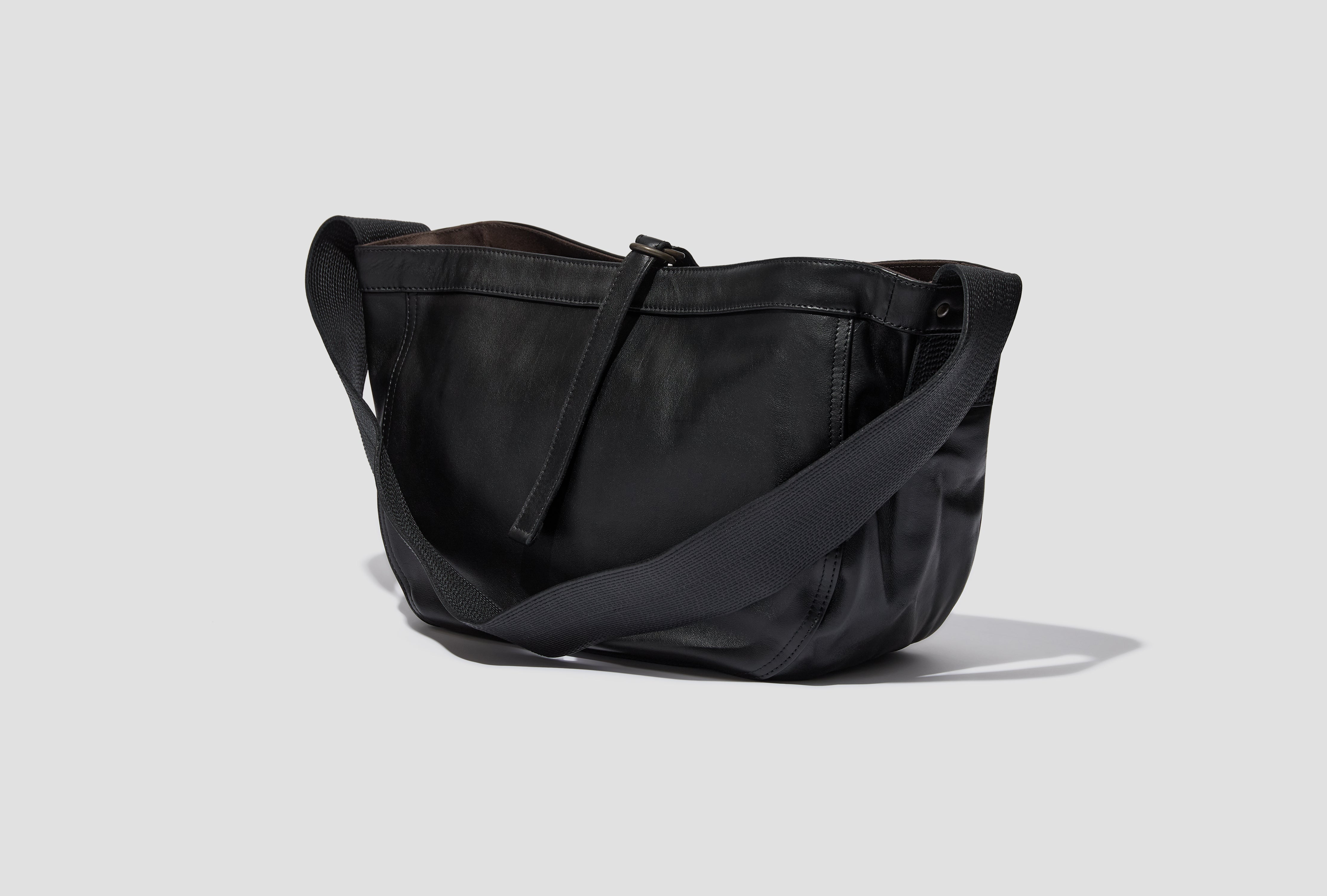 LOT.018 NEWSBOY BAG - BLACK CALF LEATHER TTCORE018