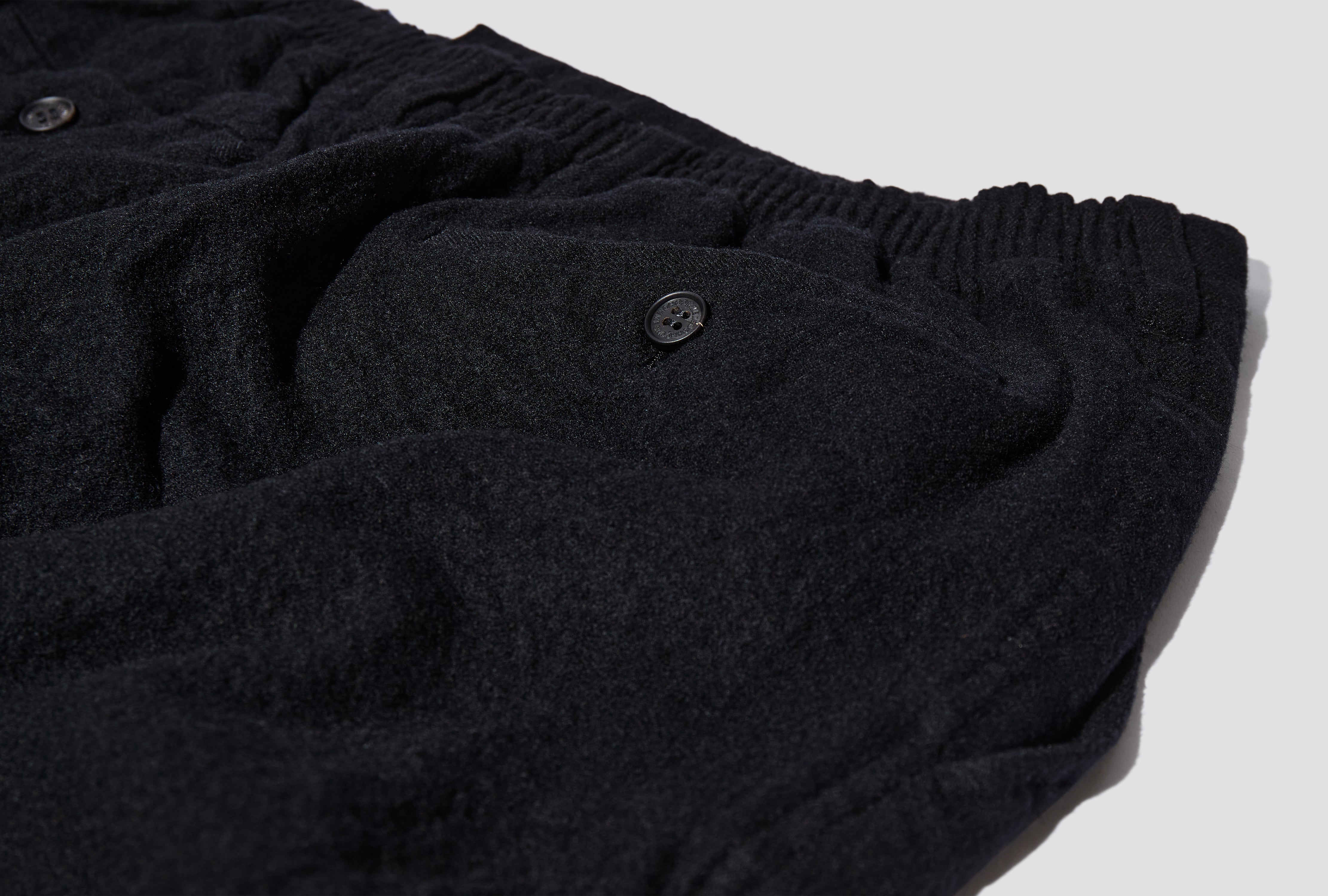 WOOL SERGE GARMENT FULLED HR-P105-W26 Black