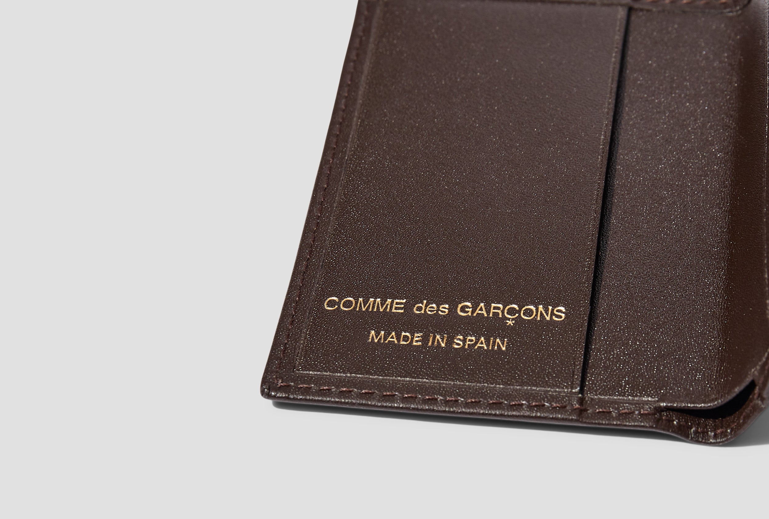 Comme des gar?ons hotsell wallet classic bifold cardholder