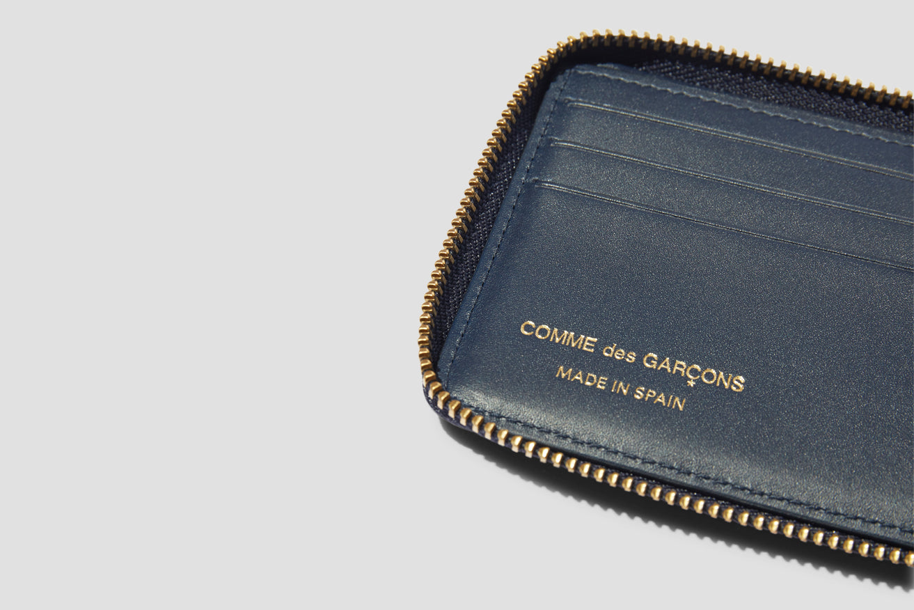 Comme des garcons outlet zip around wallet navy