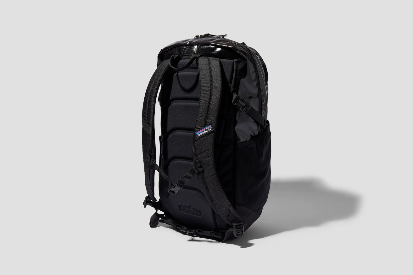 Patagonia black clearance hole pack 30l