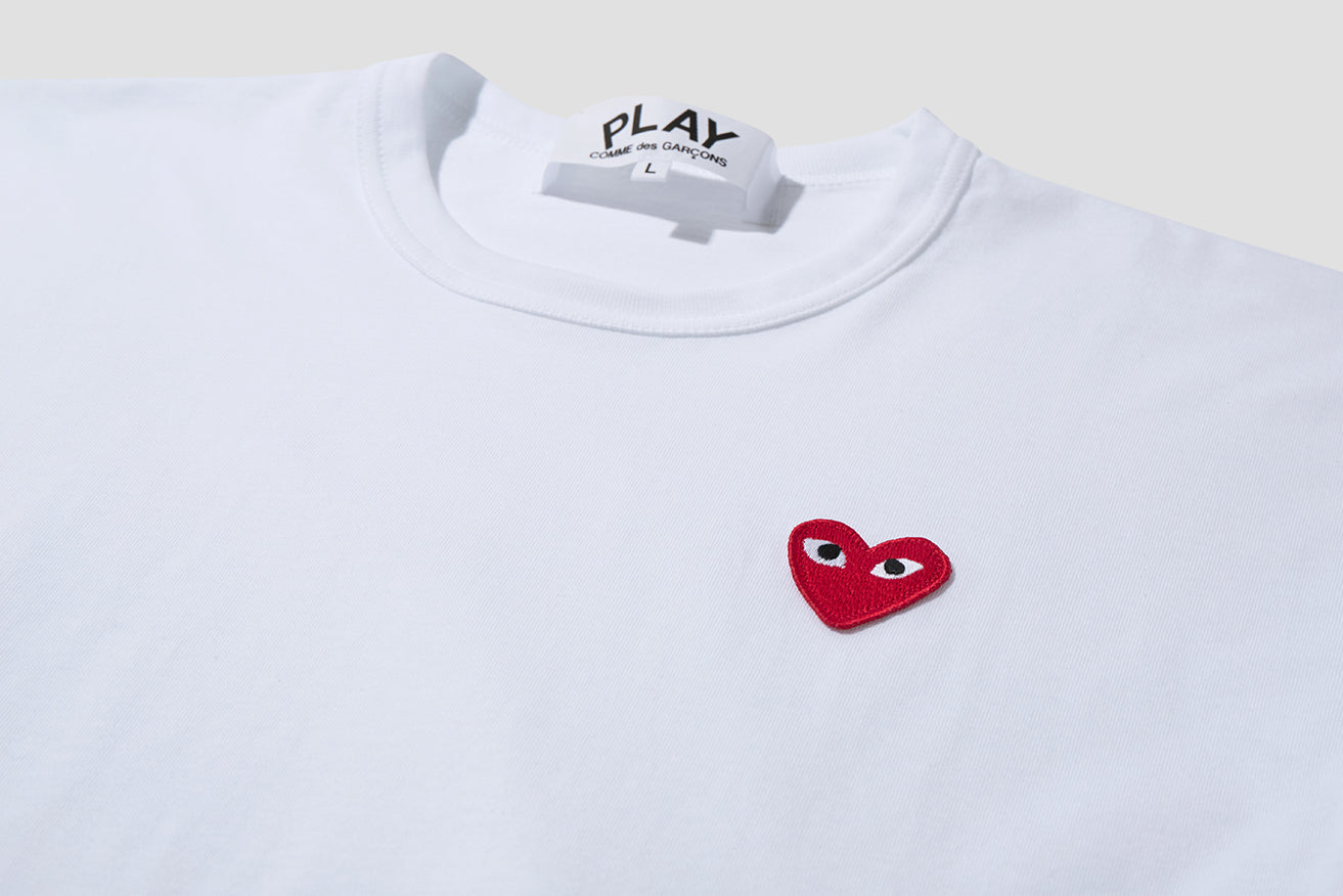 Comme des garcons 2025 white shirt red heart