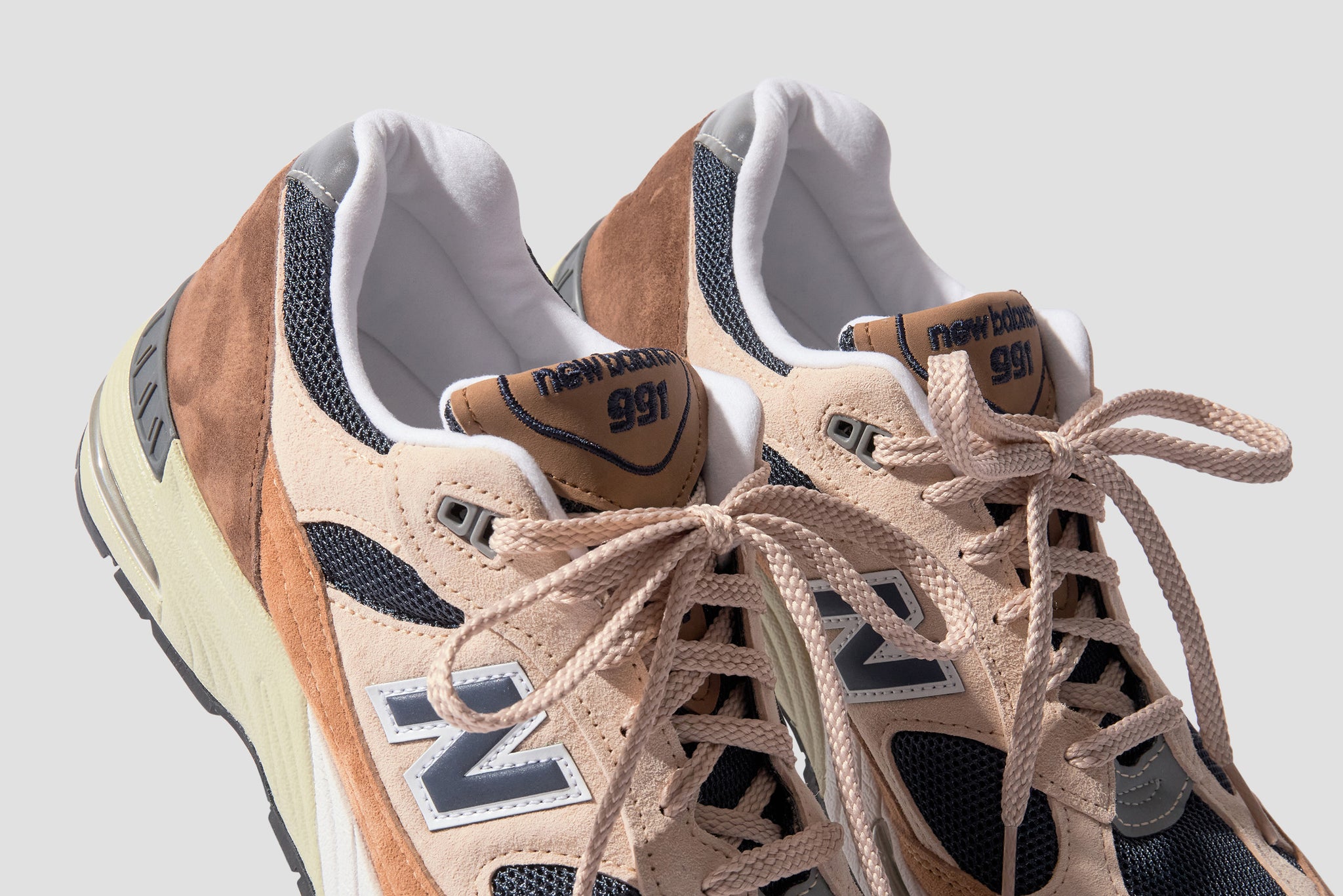 MADE IN UK M991SBN Beige