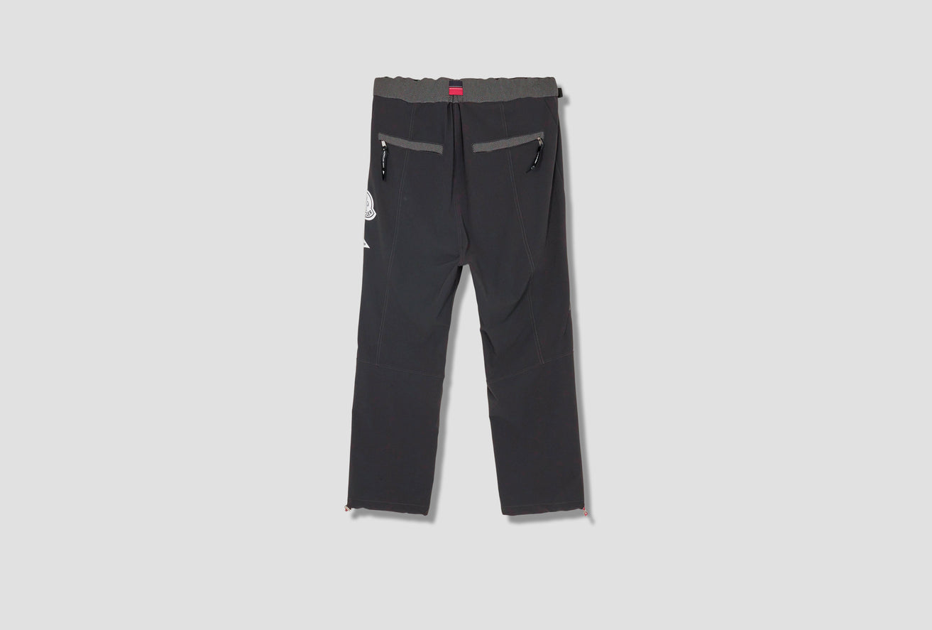 2 MONCLER 1952 - BELTED TROUSERS G2 092 2A000 08 595EF Black