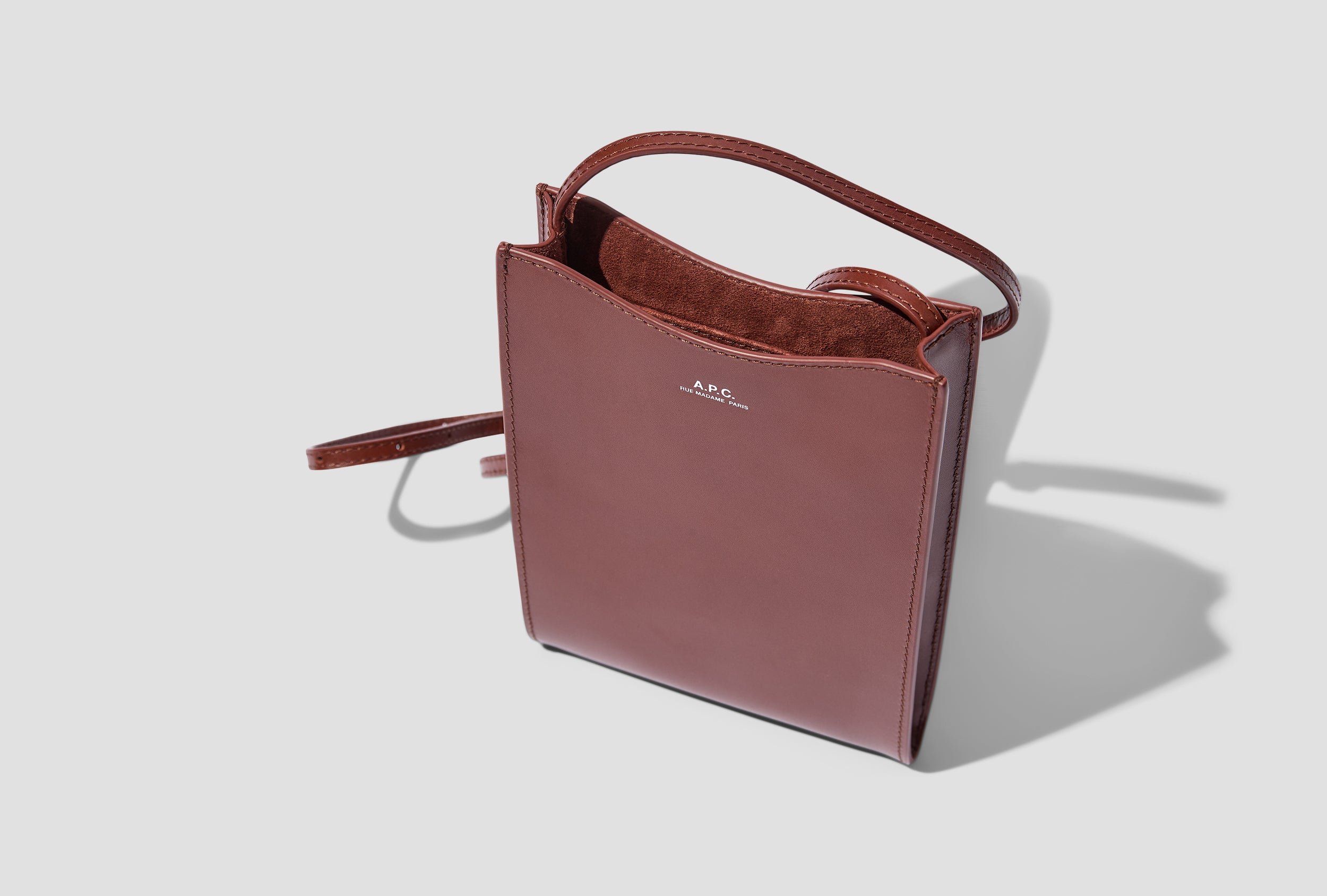 A.P.C. JAMIE NECK POUCH PXBMW-H63043 Brown – HARRESØ