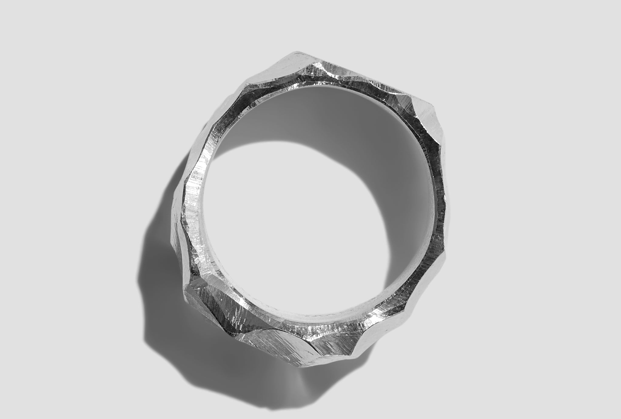 RAUK RING NARROW - CARVED / STERLING SILVER 101483 Silver