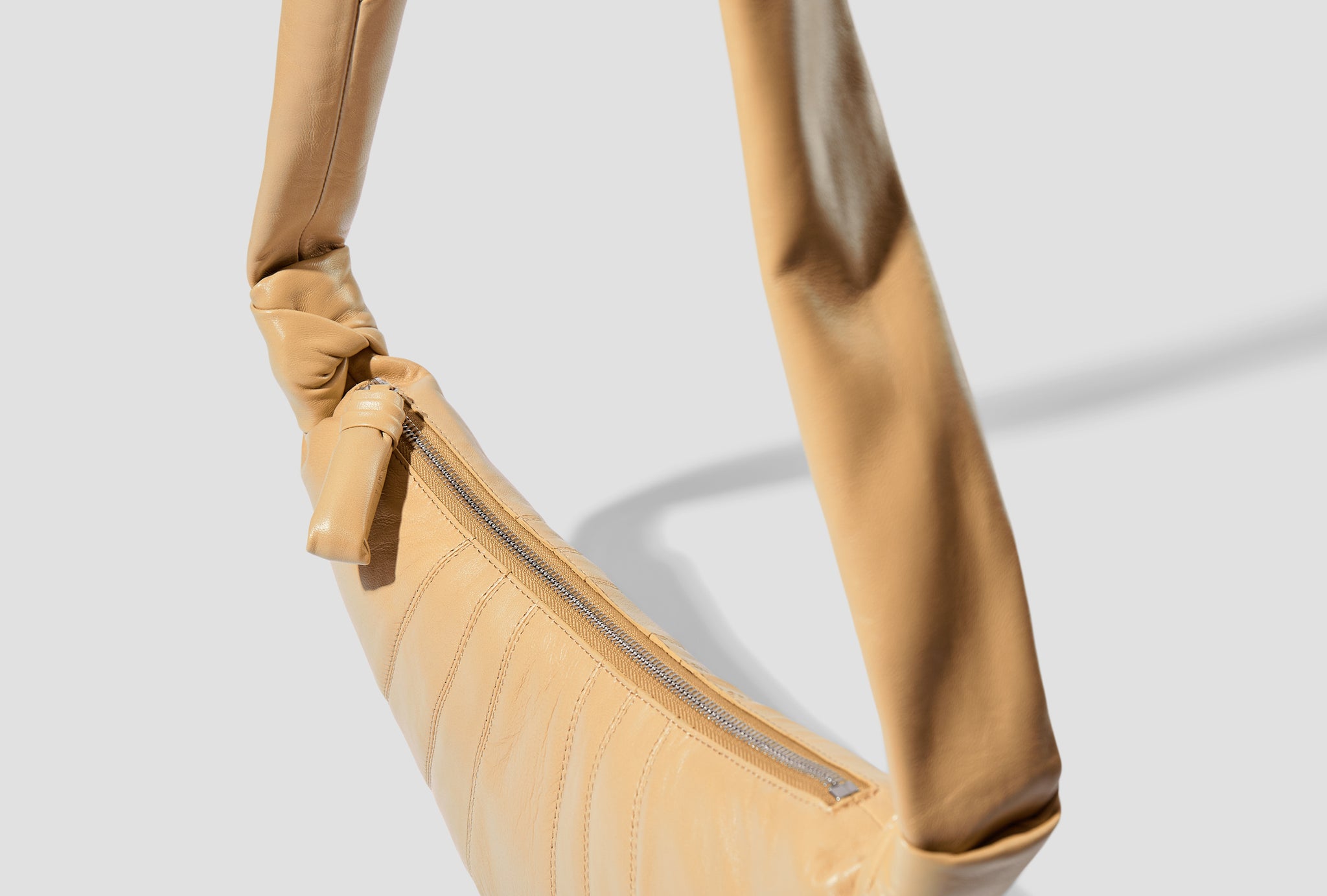 SMALL CROISSANT BAG X 221 BG253 LL095 Beige