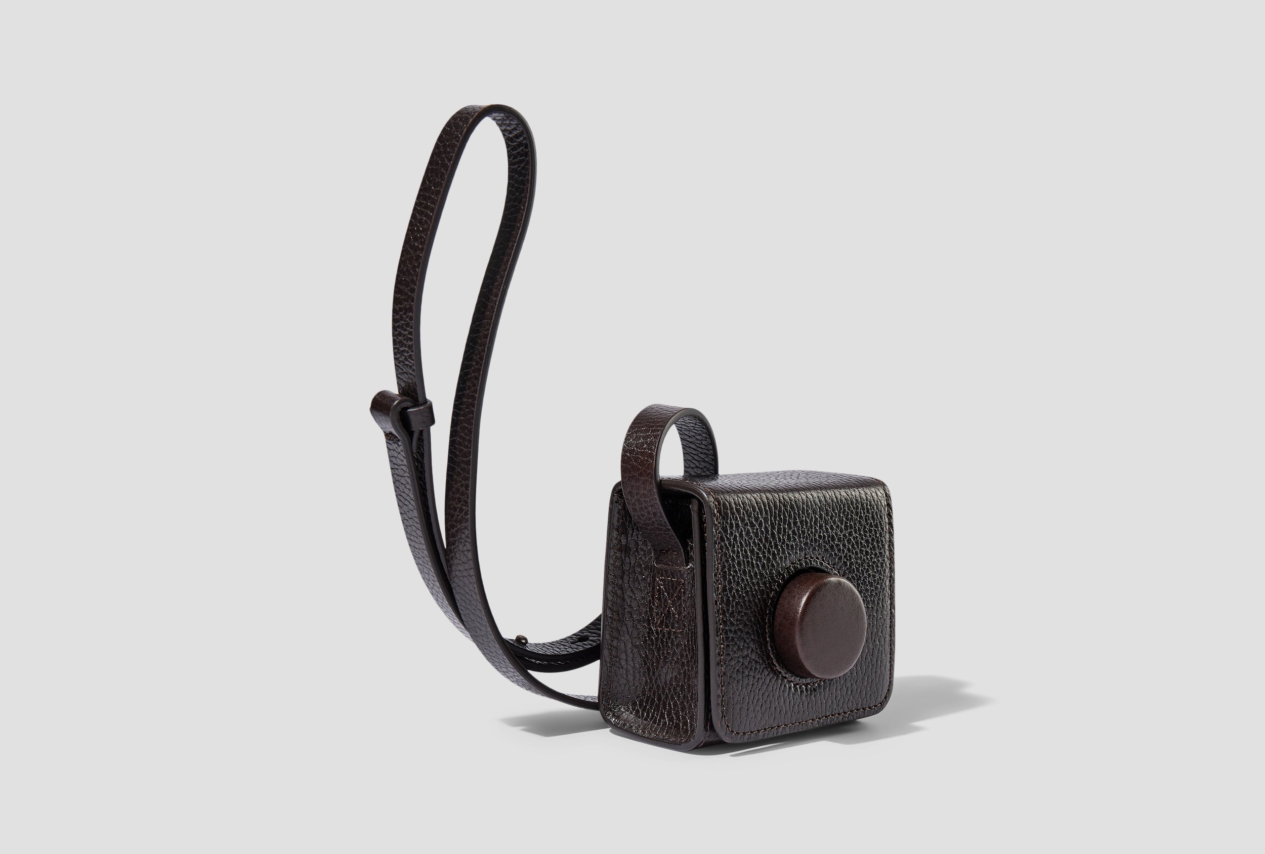 LEMAIRE MINI CAMERA BAG X 221 AC312 LL073 Dark brown – HARRESØ