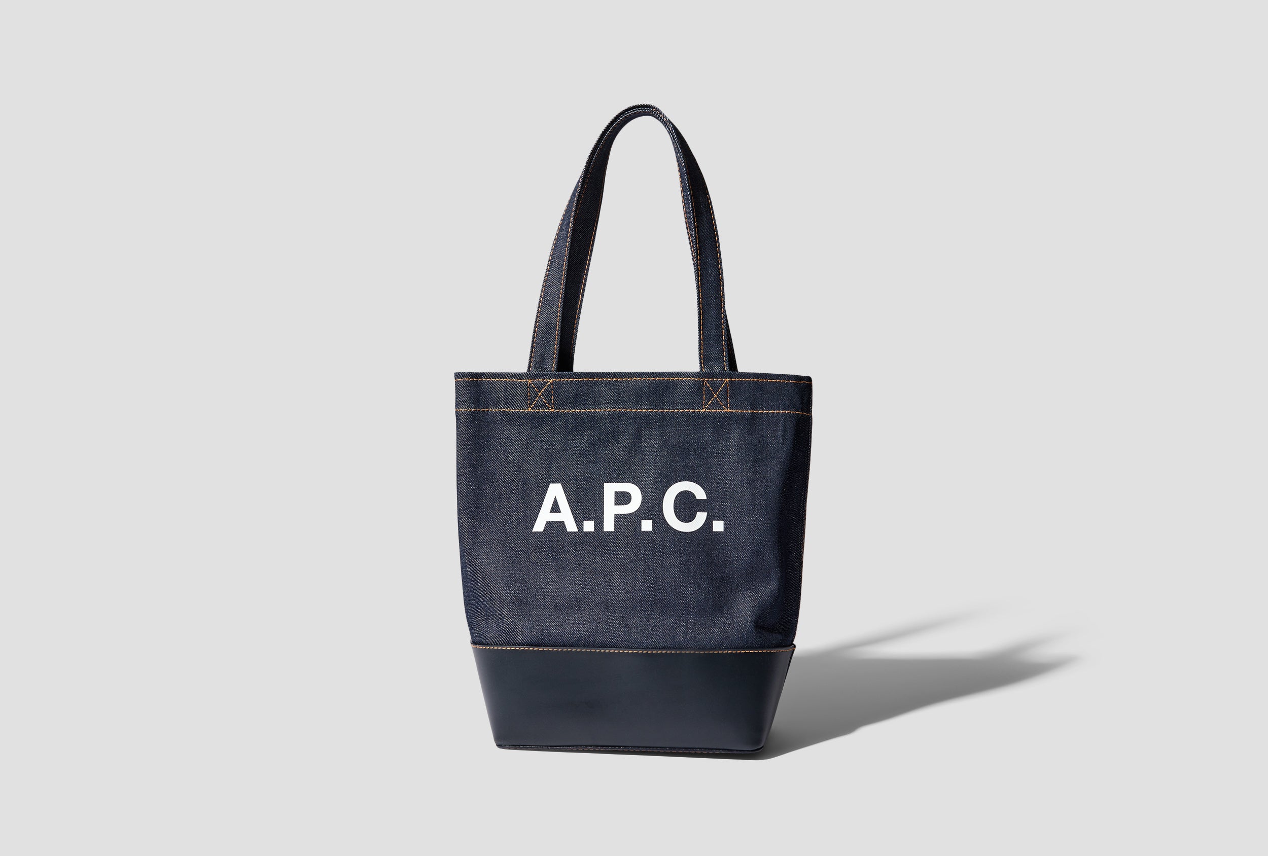 Apc axel clearance tote