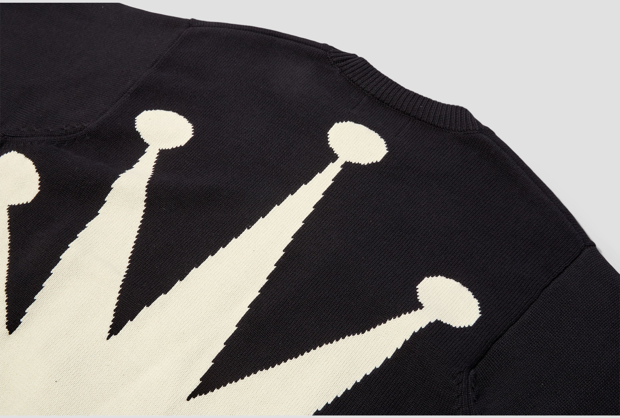 STÜSSY BENT CROWN SWEATER 117130 Black – HARRESØ