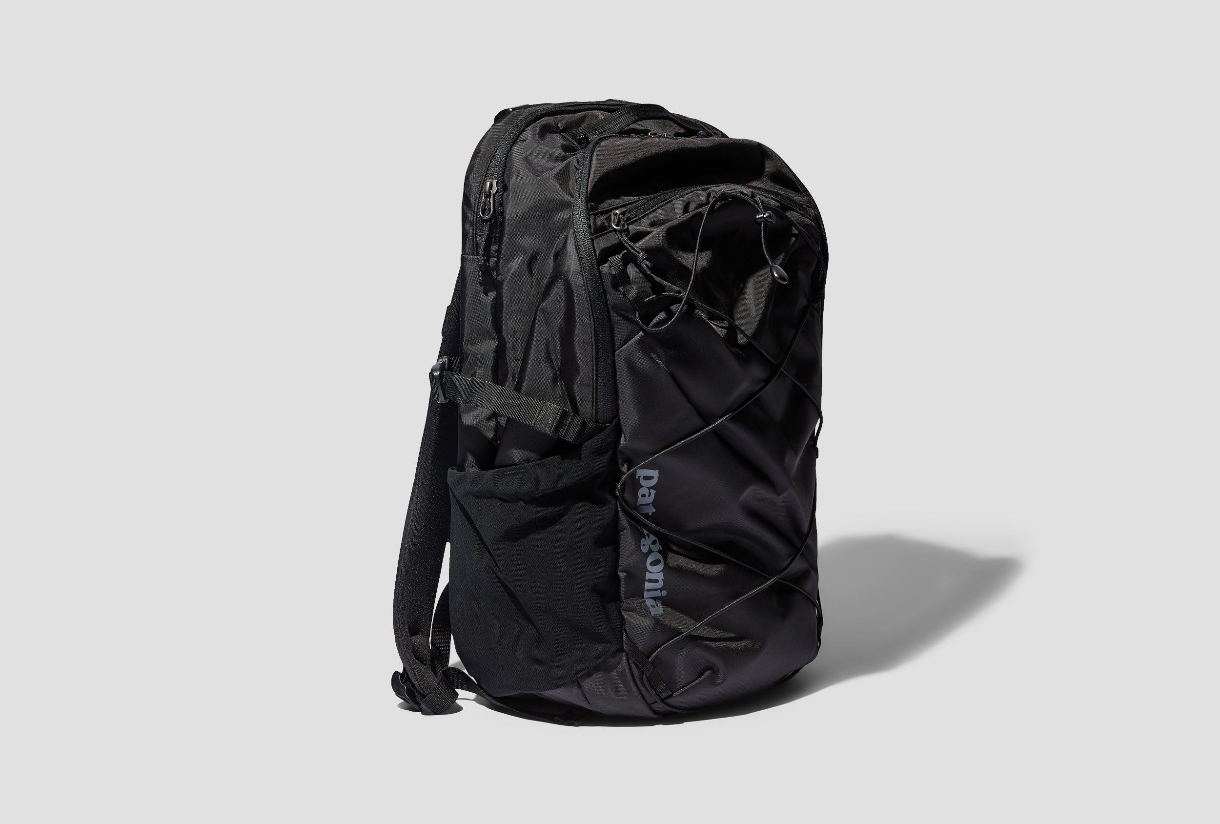 Patagonia refugio 2024 28l black