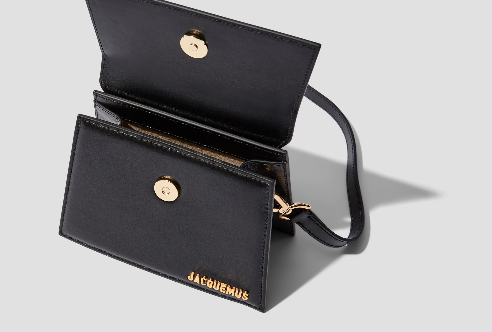 LE CHIQUITO MOYEN 213BA002-3000 Black