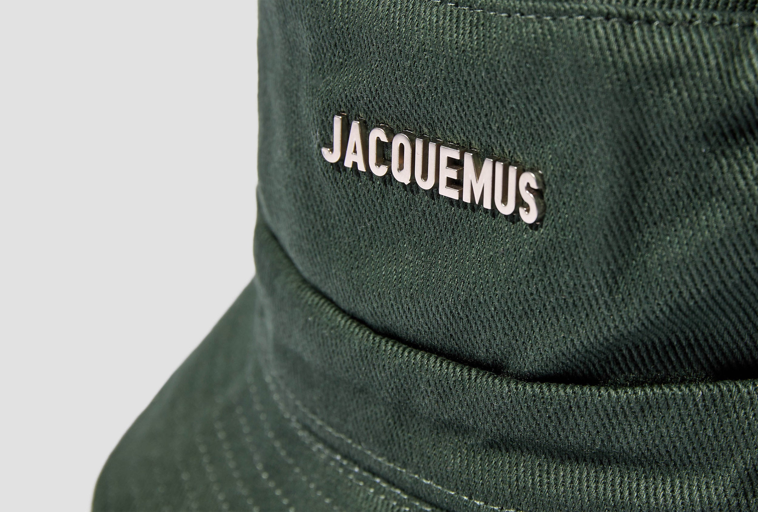 JACQUEMUS LE BOB GADJO HAT 223AC001-5012 Dark green – HARRESØ