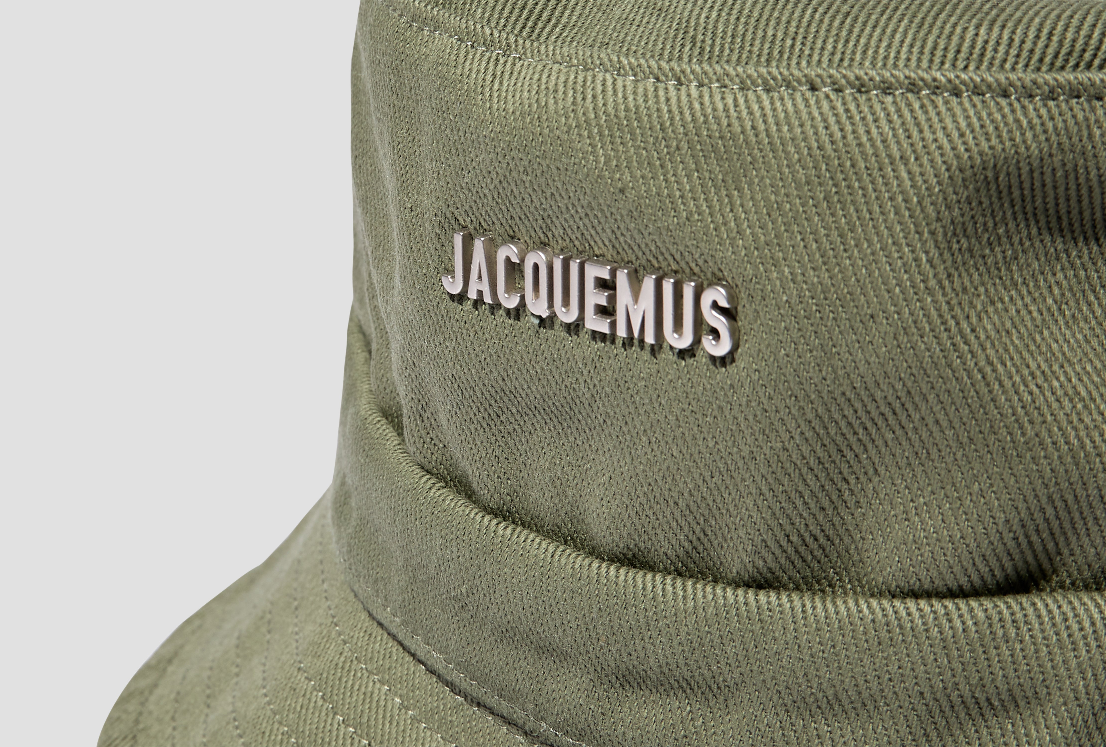 JACQUEMUS LE BOB GADJO HAT 223AC001-5012 Khaki – HARRESØ