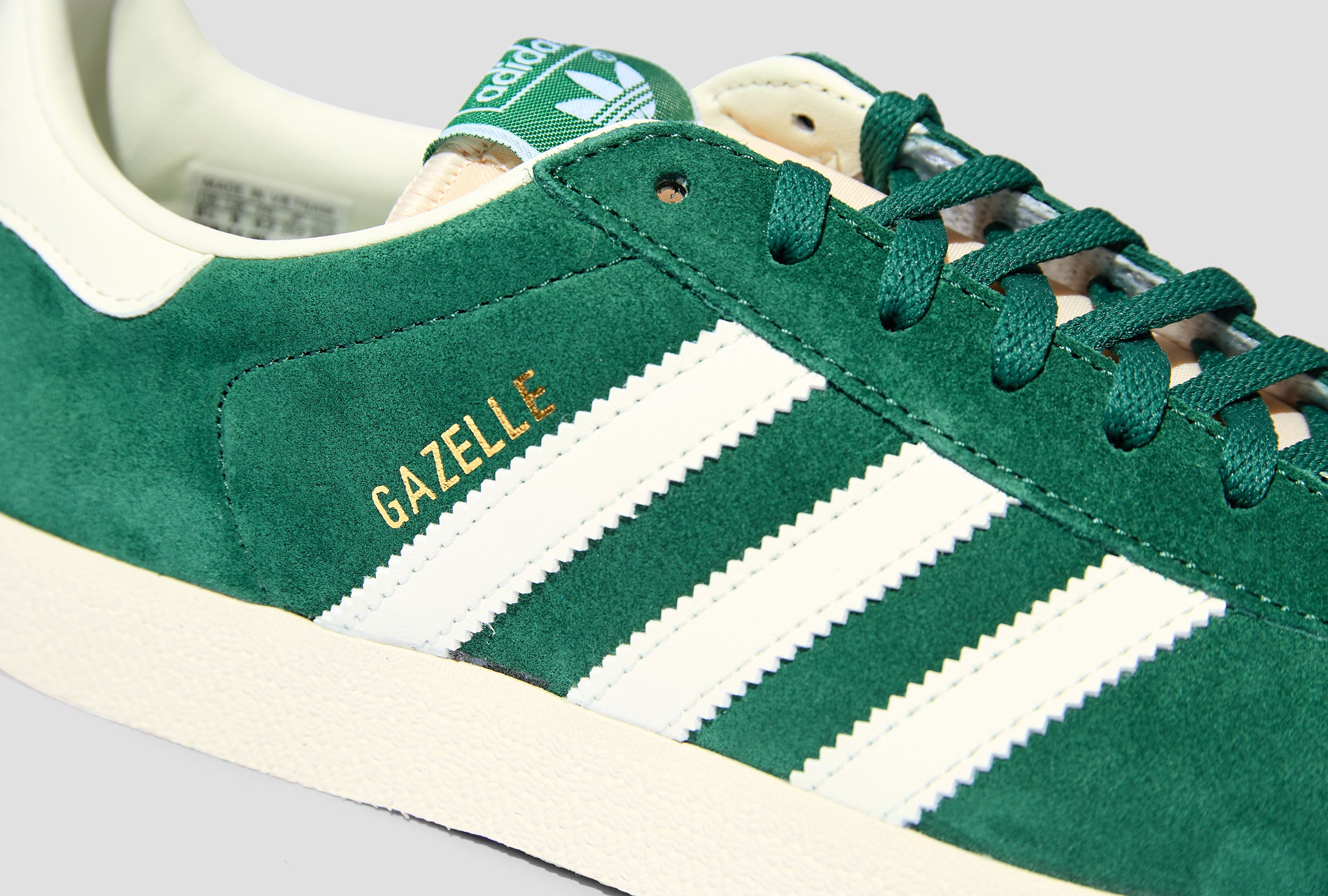 Adidas gazelle hotsell emerald green