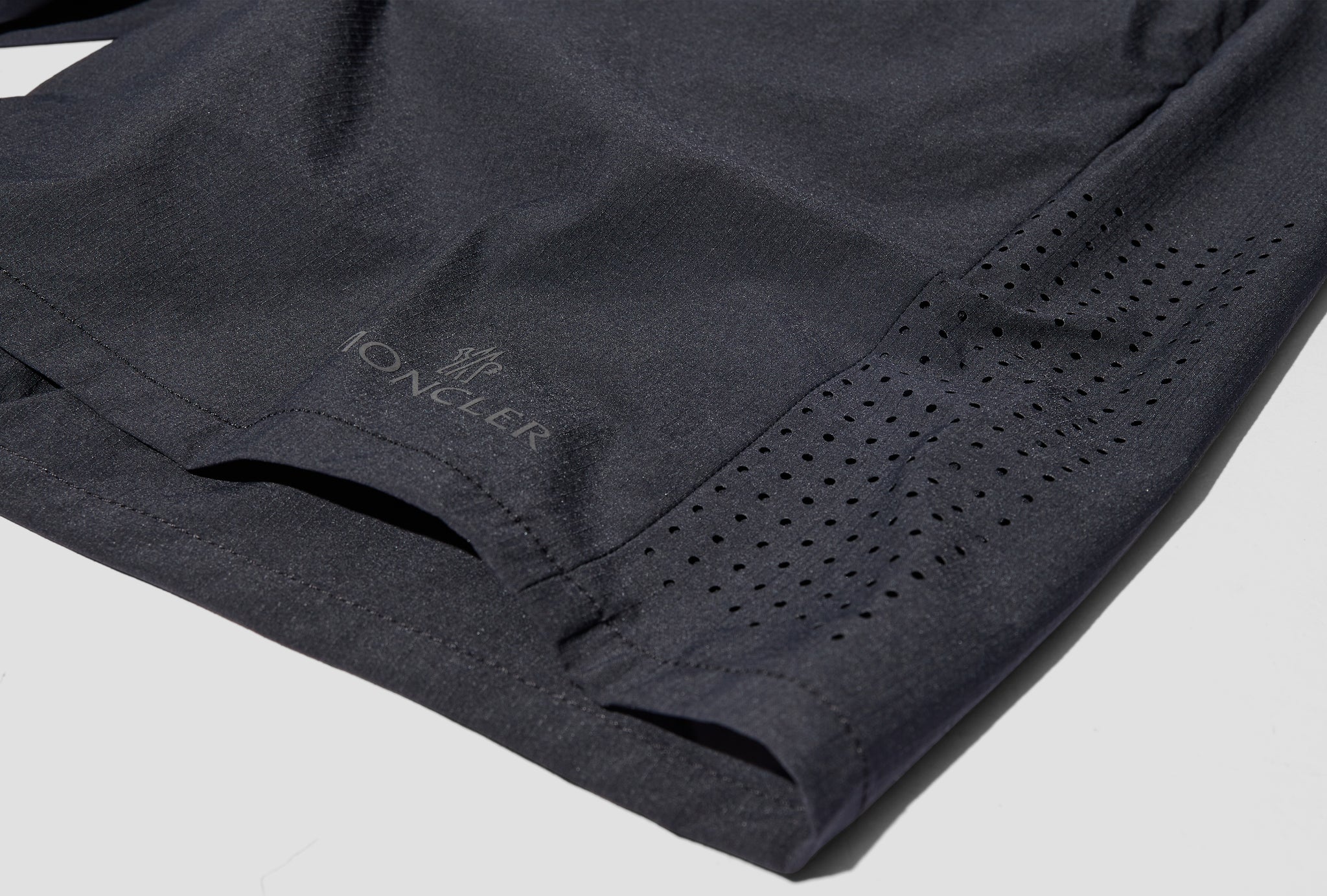 MATT BLACK - SHORTS I1 091 2B000 07 595VF Black