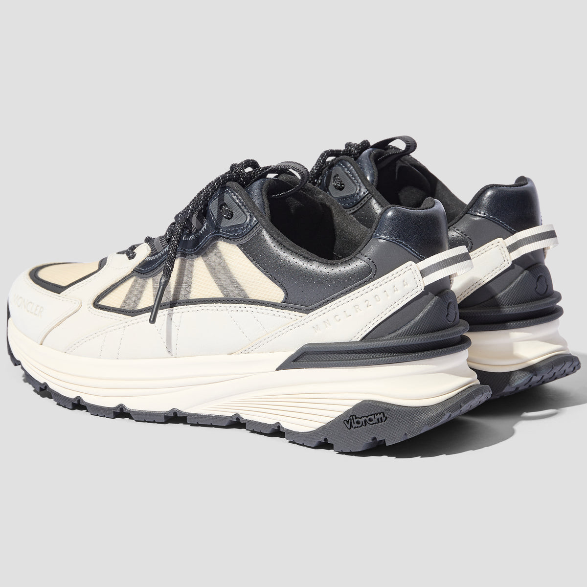 MONCLER LITE RUNNER LOW TOP SNEAKERS I1 09A 4M002 30 M2055 Off white ...